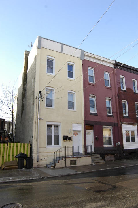 2204 N 17th St in Philadelphia, PA - Foto de edificio