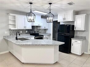 213 S 49th St in McAllen, TX - Building Photo - Building Photo