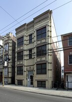 324 Baldwin Ave in Jersey City, NJ - Building Photo