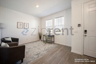 2202 Derwent Dr in Davenport, FL - Building Photo - Building Photo