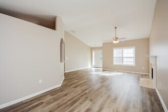 100 Riverhill Ct in Covington, GA - Building Photo - Building Photo