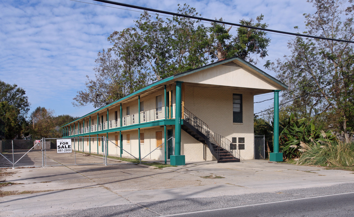 680 Central Ave in New Orleans, LA - Building Photo