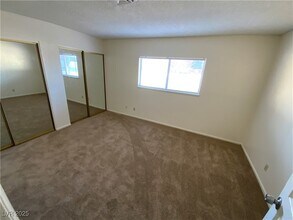 3106 Trueno Rd in Henderson, NV - Building Photo - Building Photo
