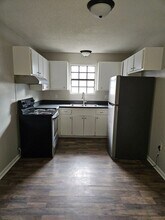 1820 Iris St in North Charleston, SC - Building Photo - Building Photo