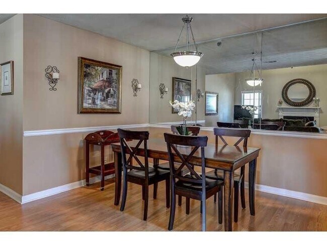 4101 Riverlook Pkwy SE in Marietta, GA - Foto de edificio - Building Photo