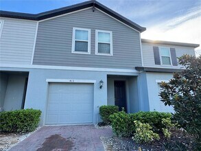 413 Legacy Lp in Davenport, FL - Foto de edificio - Building Photo