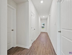 8365 Rosemary Ave in Denham Springs, LA - Building Photo - Building Photo