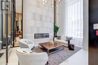 2020-2020 Bathurst St in Toronto, ON - Building Photo - Building Photo