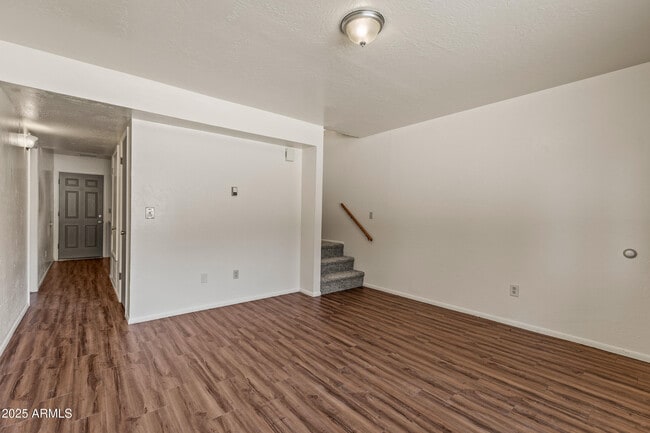 114 E Paseo del Rio in Flagstaff, AZ - Building Photo - Building Photo