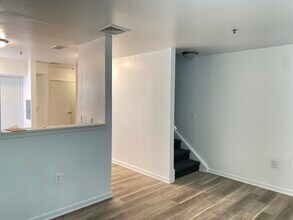 4048 Ogden St, Unit B in Philadelphia, PA - Building Photo - Building Photo
