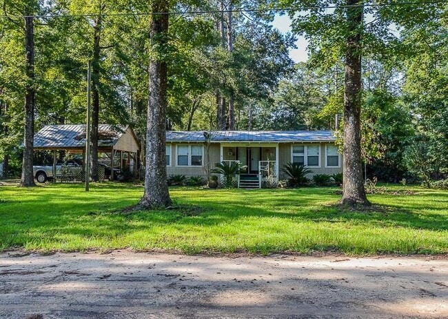108 Tubbs Ln in Freeport, FL - Building Photo - Building Photo