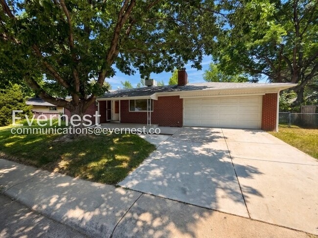 property at 1552 S Flamingo Way