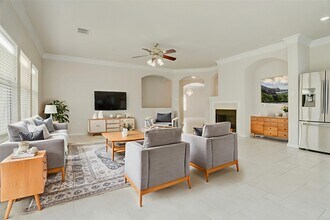 5503 Gatesprings Ln in Sugar Land, TX - Building Photo - Building Photo
