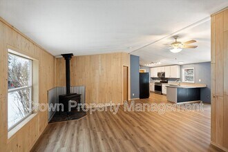 2520 E Edgewood Dr in Whitefish, MT - Building Photo - Building Photo