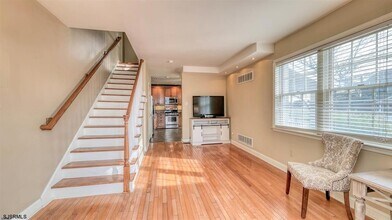 403 Oak Ter in Margate City, NJ - Building Photo - Building Photo