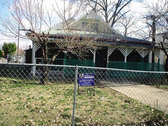 628 N Madison Ave in Dallas, TX - Building Photo