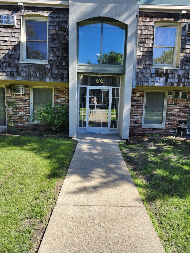 property at 902 9th Ave S