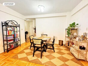 249 E 48th St in New York, NY - Building Photo - Building Photo