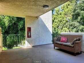 2233 Via Puerta, Unit N in Laguna Woods, CA - Building Photo - Building Photo