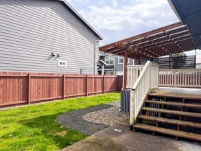 253 S 3rd St in Lebanon, OR - Building Photo - Building Photo