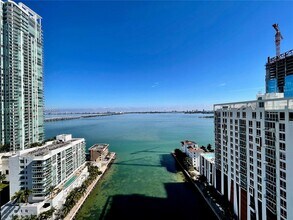 460 NE 28th St, Unit # 2005 in Miami, FL - Foto de edificio - Building Photo