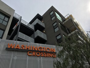 Washington Crossing in San Diego, CA - Building Photo - Building Photo