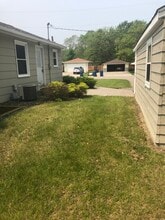 3520 W Old Shakopee Rd in Bloomington, MN - Building Photo - Building Photo