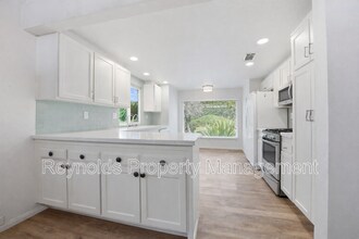 2279 Caminito Cabala in San Diego, CA - Building Photo - Building Photo
