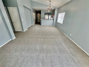 6025 Draft Horse Dr in North Las Vegas, NV - Building Photo - Building Photo