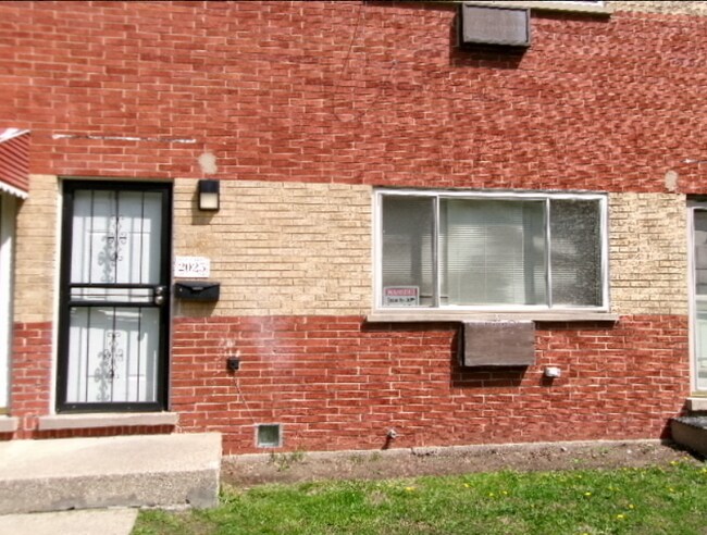 2025 171st St in Hazel Crest, IL - Building Photo - Building Photo