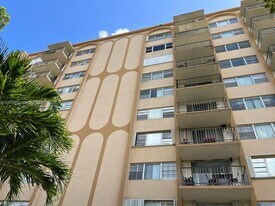 1470 NE 125th Terrace