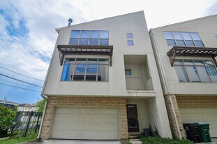 5311 Lillian St in Houston, TX - Building Photo