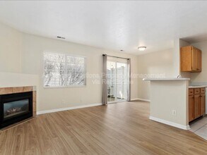 8812 Wollemi Pine Way in West Jordan, UT - Building Photo - Building Photo