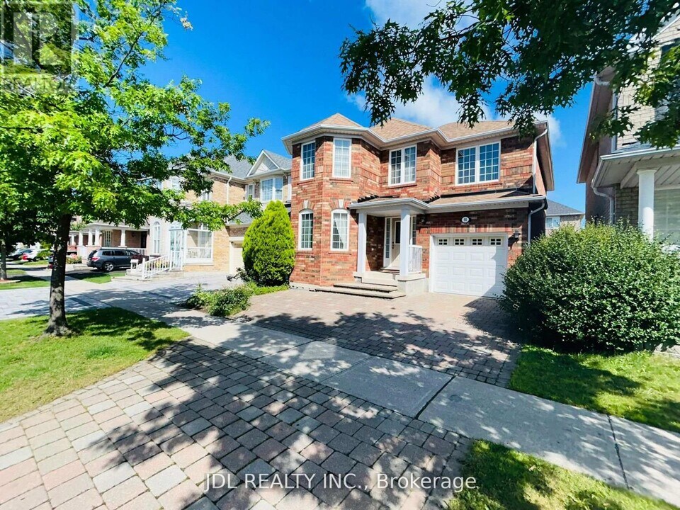 14 Redbud St in Markham, ON - Building Photo