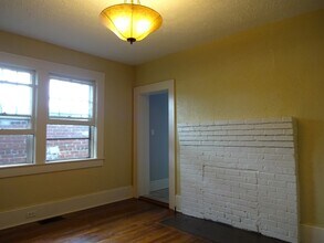 12 E Chestnut St in Asheville, NC - Building Photo - Building Photo