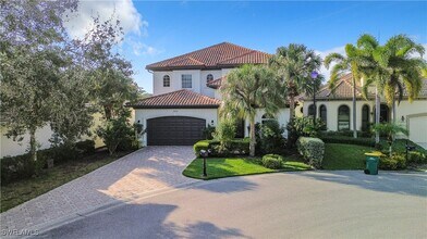 2840 Coco Lakes Dr in Naples, FL - Building Photo - Building Photo