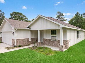 46 Fairway Dr in Trinity, TX - Building Photo - Building Photo