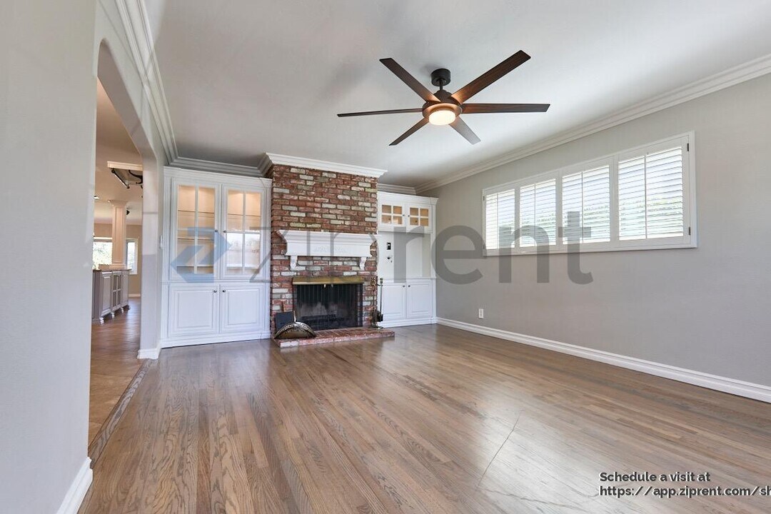 515 E Wilson Ave in Orange, CA - Building Photo