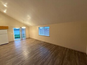 1685 Lucinda Ave NE in Keizer, OR - Building Photo - Building Photo