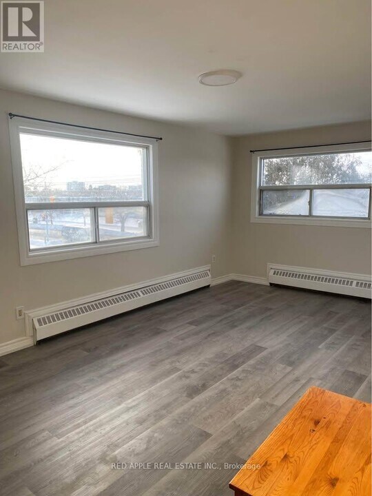 211 Milvan Dr in Toronto, ON - Building Photo