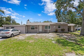 487 89th Ave N in St. Petersburg, FL - Building Photo - Building Photo