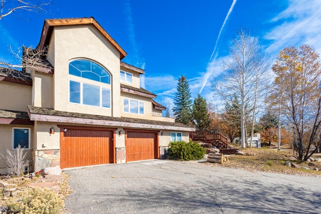 property at 11 Hackamore Rd