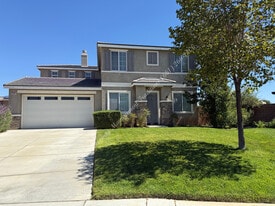 39294 Butler St in Palmdale, CA - Building Photo