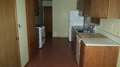 9514 SW Capitol Hwy in Portland, OR - Foto de edificio - Building Photo