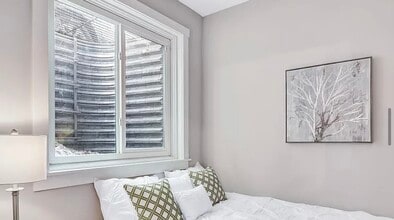 32 Horton Pl in Buffalo, NY - Foto de edificio - Building Photo