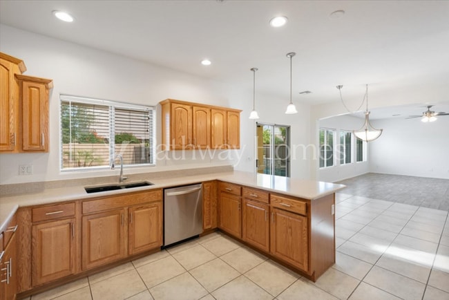 17762 W Watson Ln in Surprise, AZ - Building Photo - Building Photo