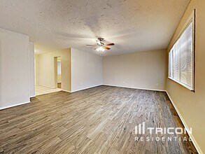 5712 N 63rd Dr in Glendale, AZ - Building Photo - Building Photo