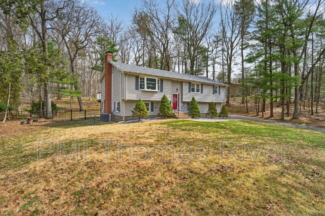 74 Hurlburt St in Glastonbury, CT - Building Photo - Building Photo