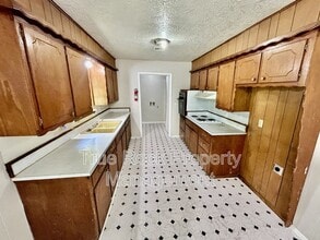 407 N Ash Ave in Ada, OK - Building Photo - Building Photo
