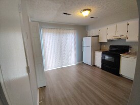 9 Fonda Dr in Lynchburg, VA - Building Photo